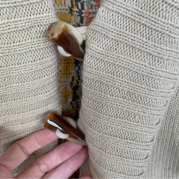 Quinn Tan Artful Cardigan Sweater (Size M) GREAT for spring and Summer evenings! - Picture 2 of 7
